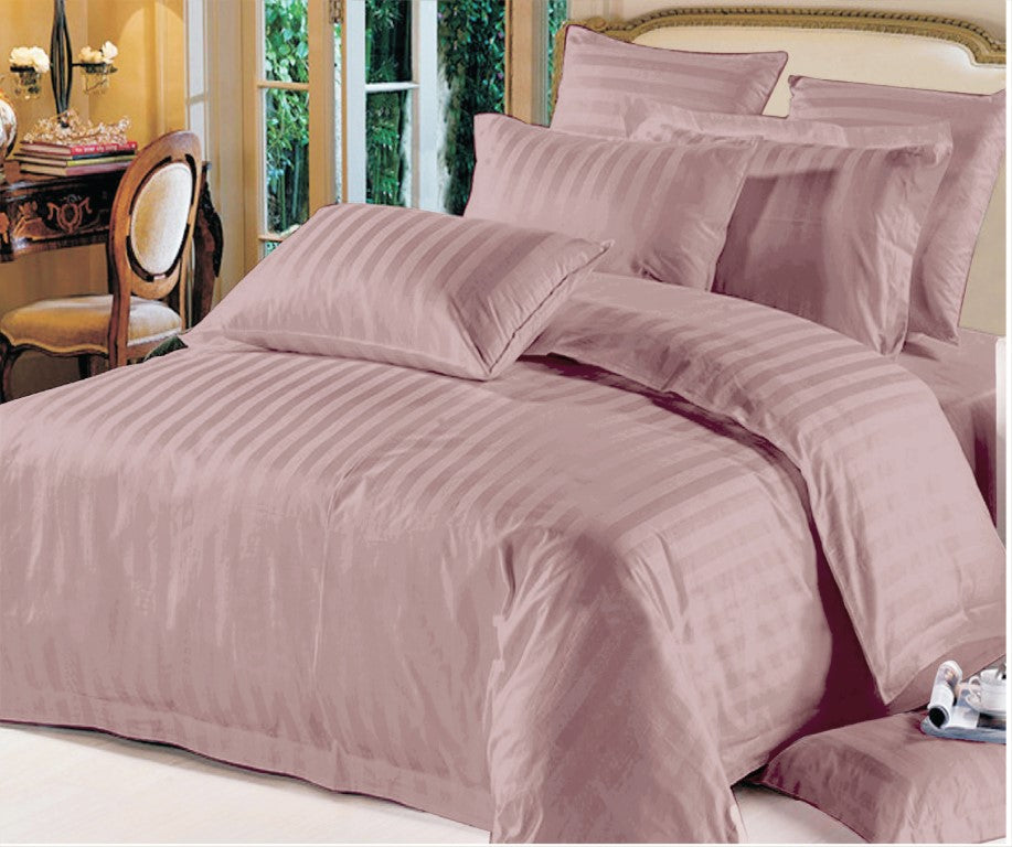 EngLance 8-Pc King Comforter Set in Pinkish-Brown: Elegant 1 cm Stripe - 100% Micro Fabric, 125 GSM - Luxurious Bedding 260x240 cm